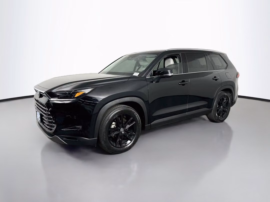2024 Toyota Grand Highlander Hybrid Limited - Image 3