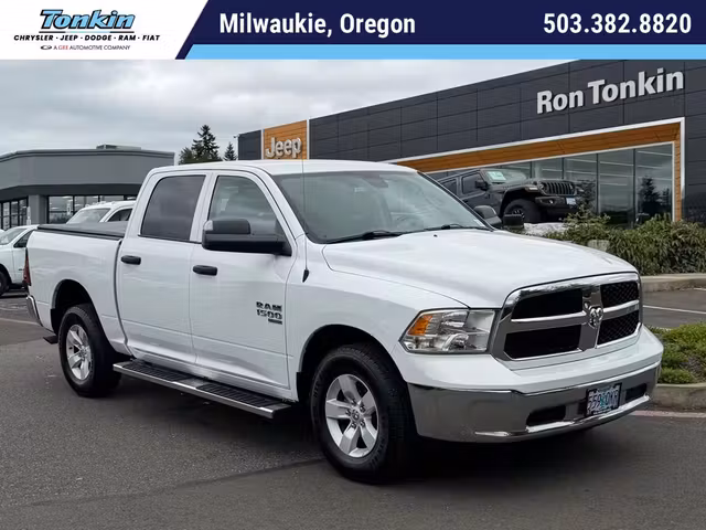 2023 Ram 1500 Classic SLT