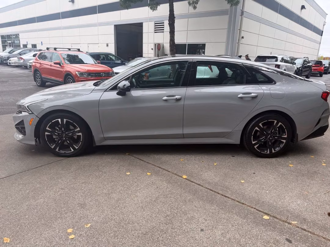 2022 Kia K5 GTLine - Image 2