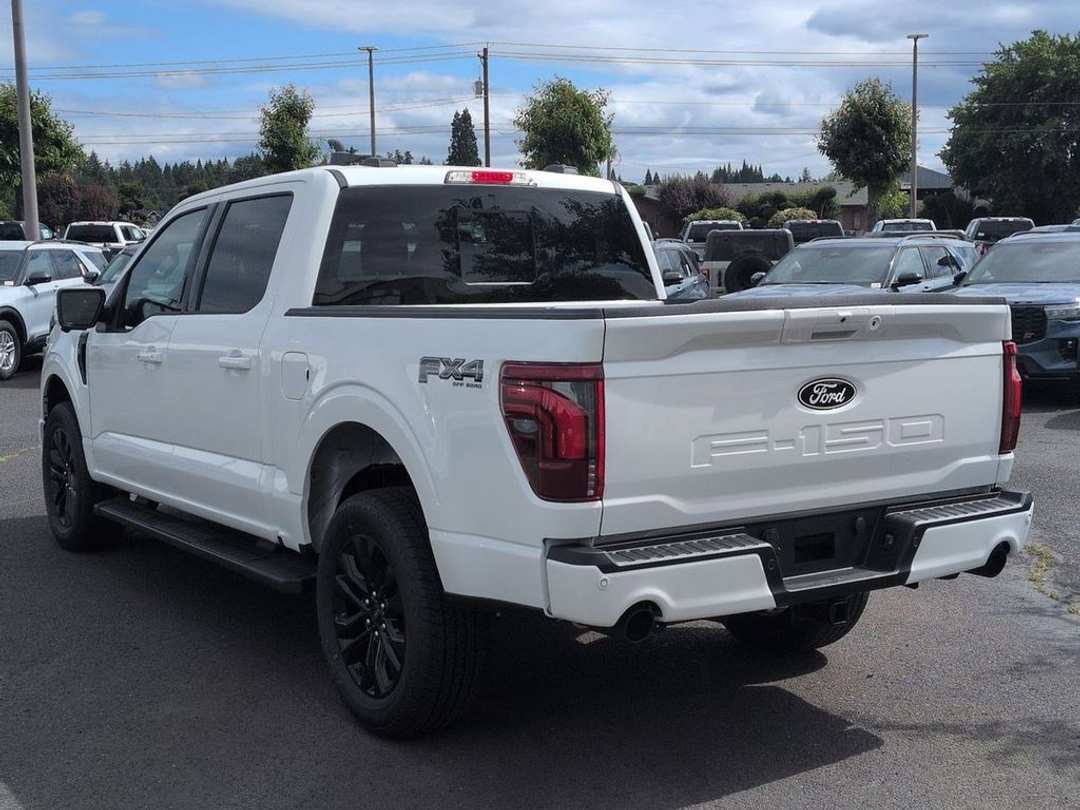 2026 Ford F-150 Lariat - Image 3