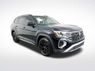 2024 Volkswagen Atlas 2.0T Peak Edition SE w/Technology