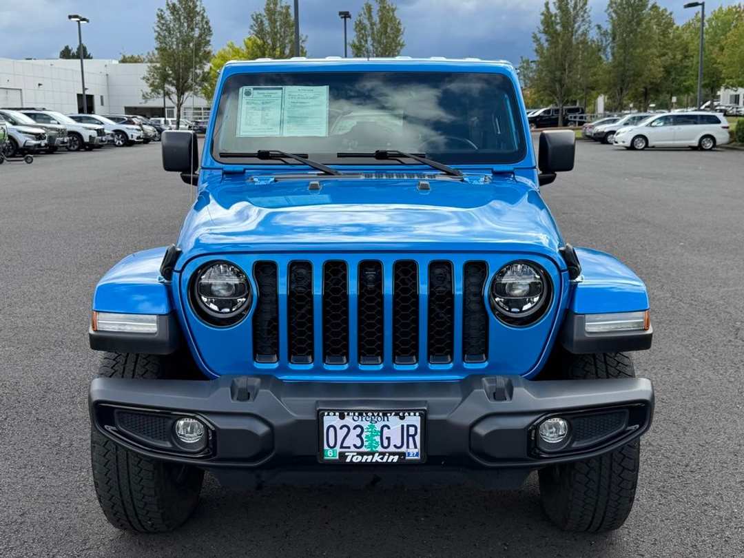 2022 Jeep Wrangler Unlimited Sahara Altitude - Image 3