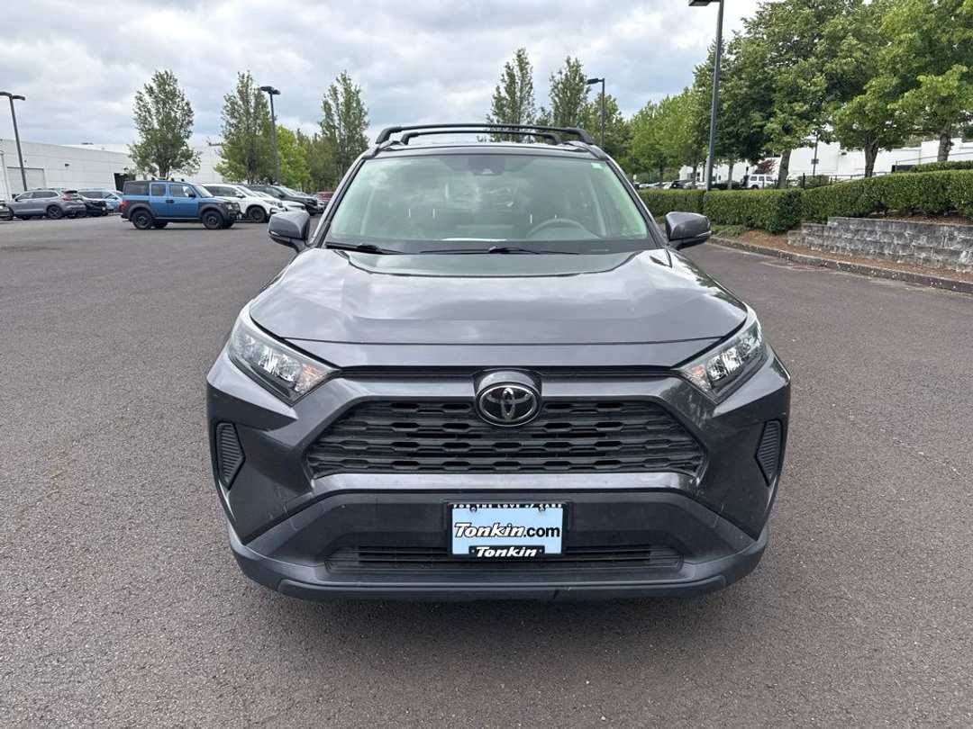2019 Toyota Rav4 LE - Image 2