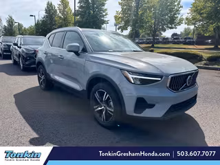 2025 Volvo Xc40 B5 Core