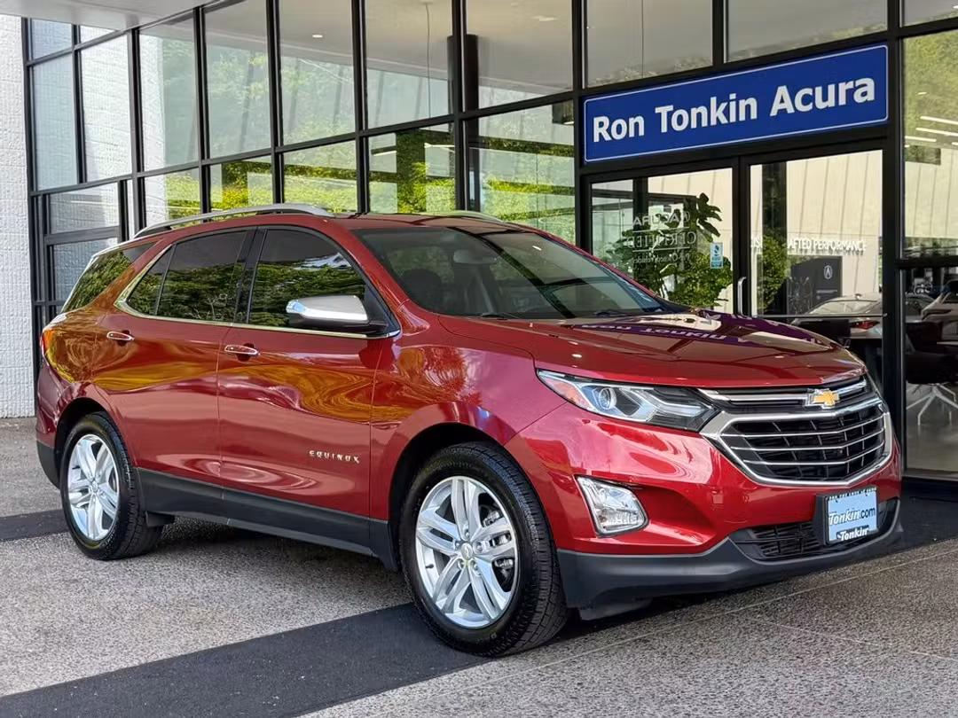 2018 Chevrolet Equinox Premier - Image 2