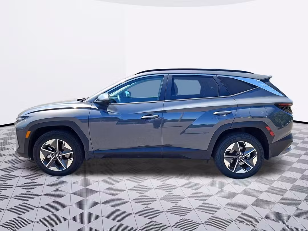 2026 Hyundai Tucson Hybrid SEL Convenience - Image 3