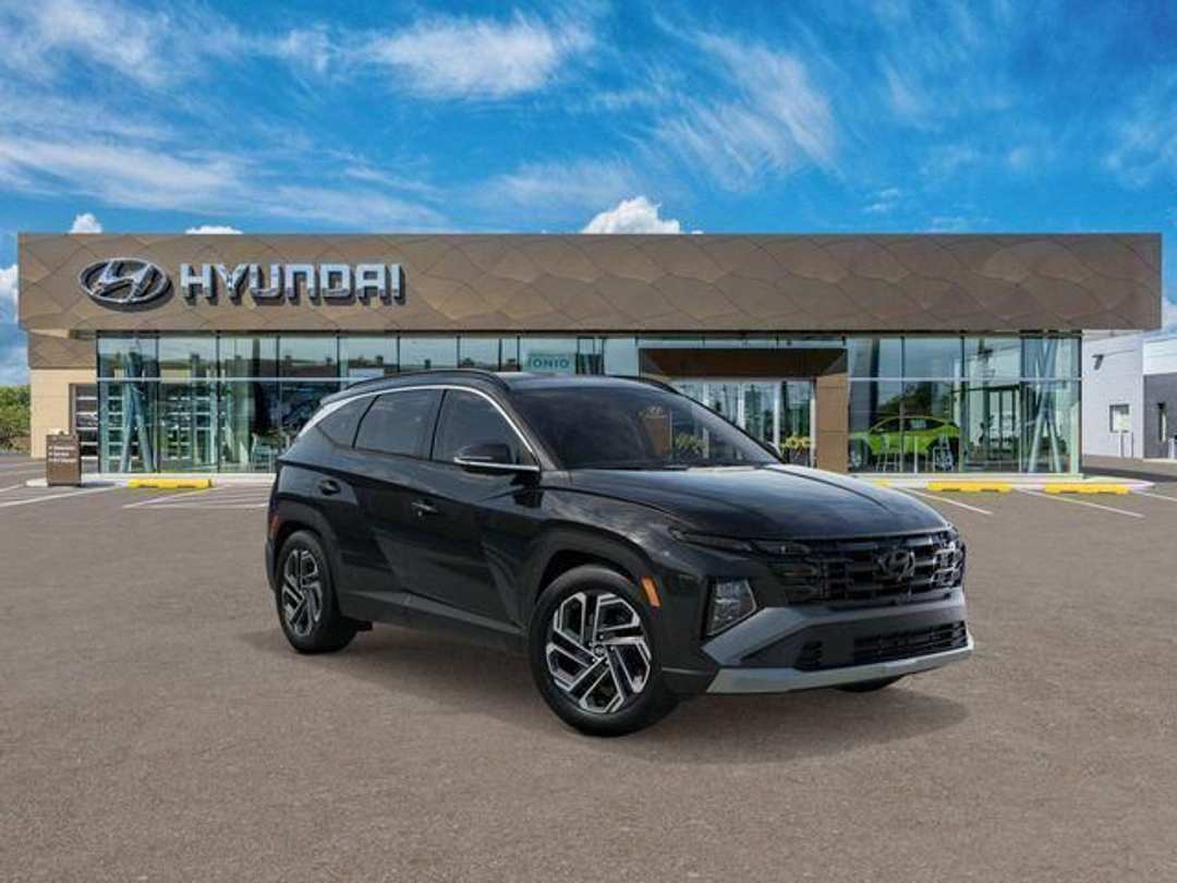 2026 Hyundai Tucson Hybrid Limited - Image 2