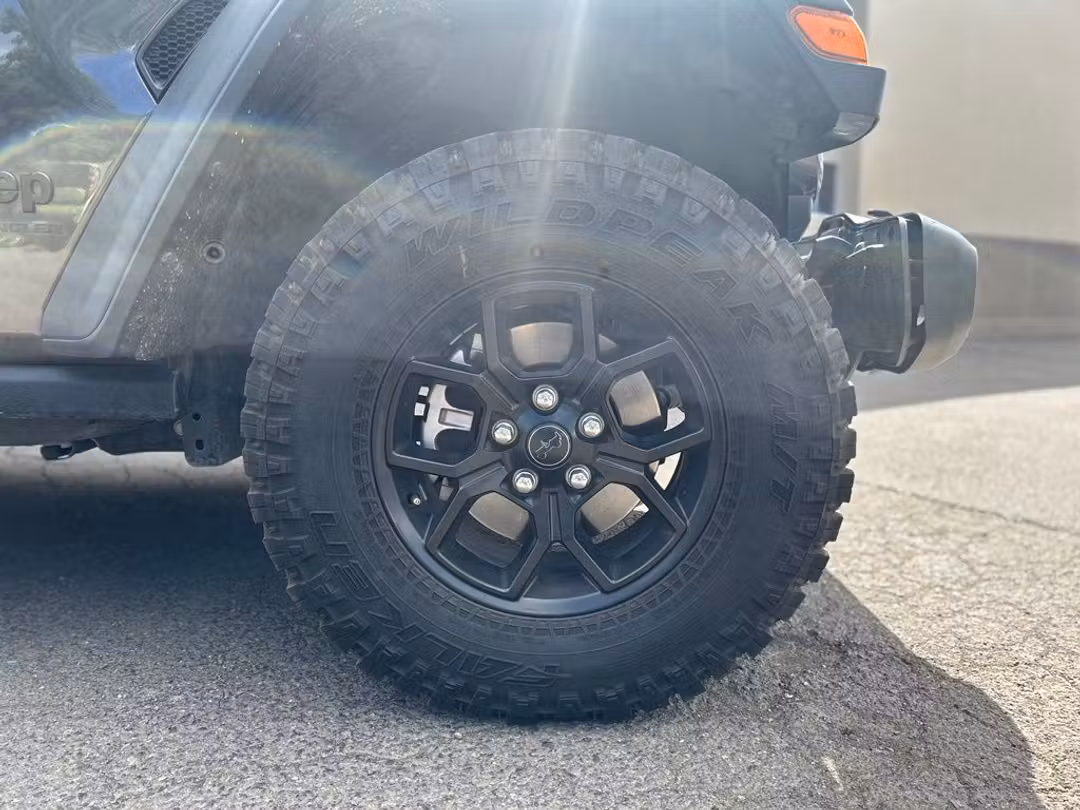 2018 Jeep Wrangler Unlimited Rubicon - Image 2