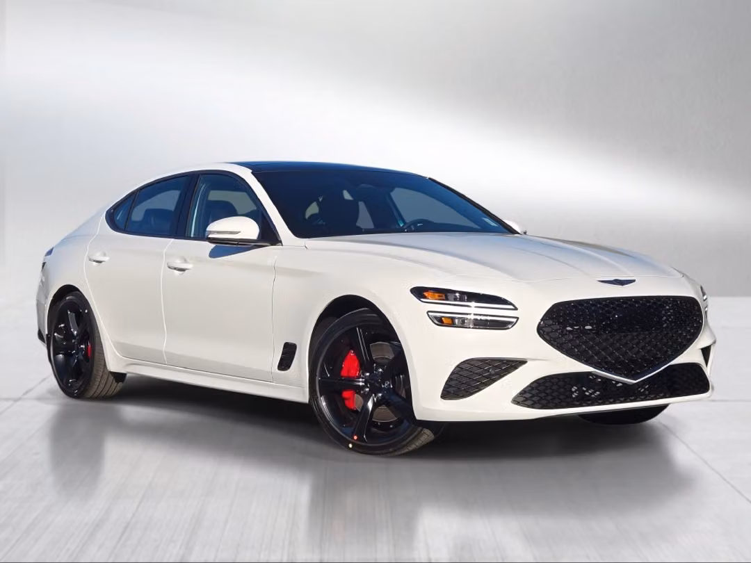 2027 Genesis G70 2.5T - Image 2