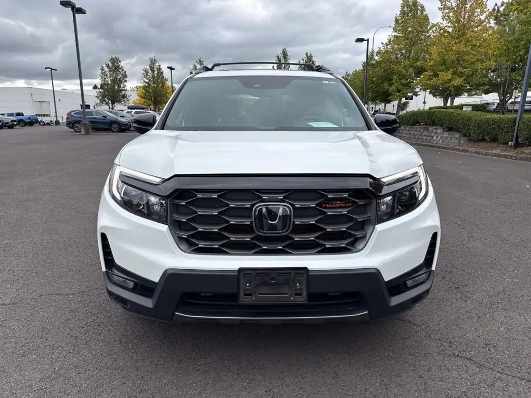 2022 Honda Passport TrailSport - Image 2