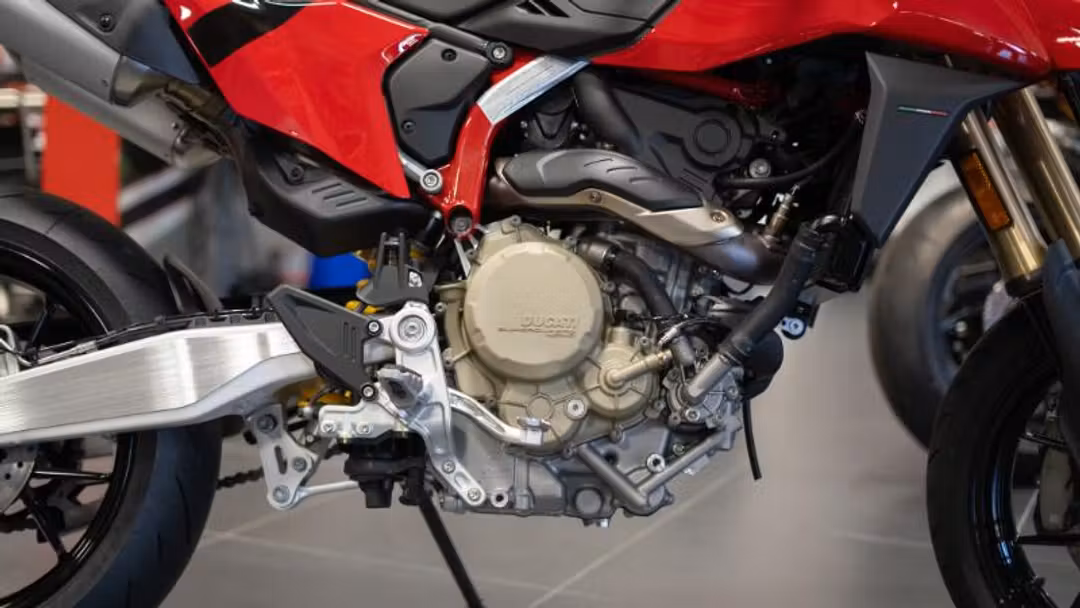 2026 Ducati Hypermotard 698 - Image 3