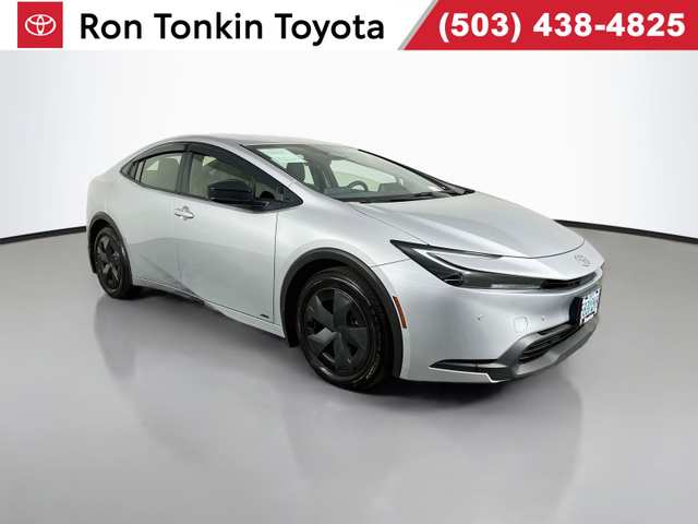 2025 Toyota Prius LE