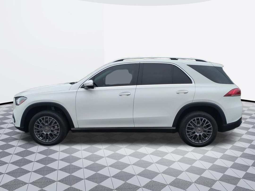 2021 Mercedes-Benz GLE GLE 350 - Image 3