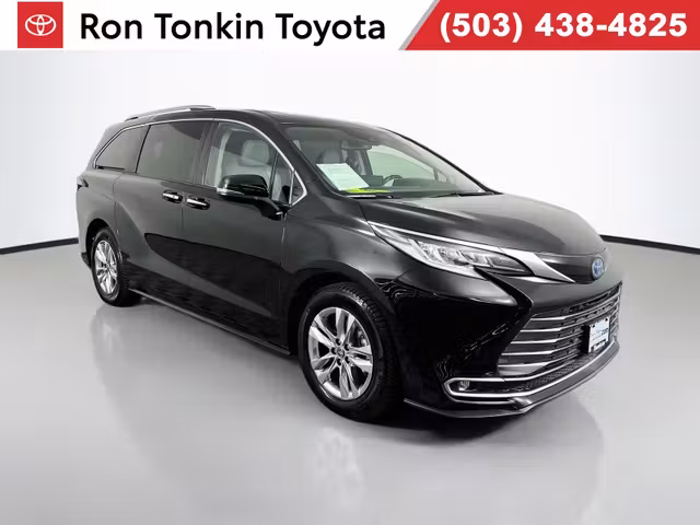 2022 Toyota Sienna Limited