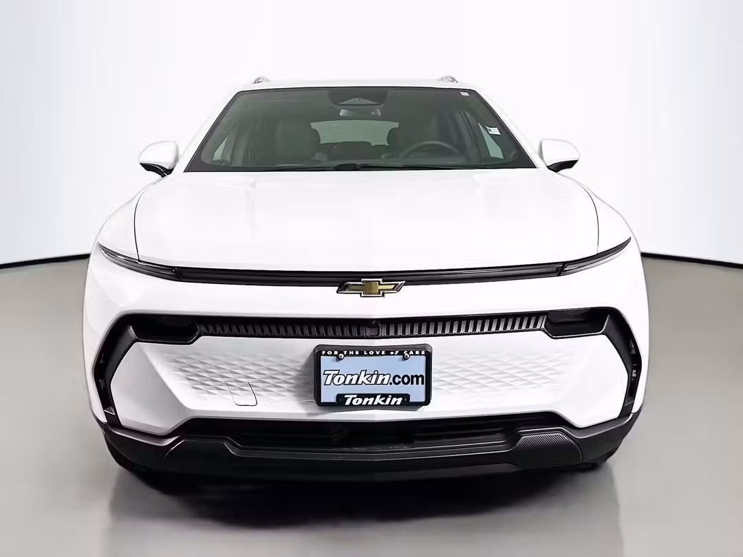 2026 Chevrolet Equinox Ev LT - Image 2