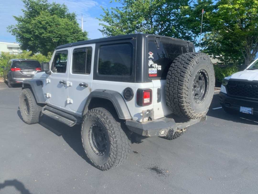 2018 Jeep Wrangler Unlimited Sport - Image 2