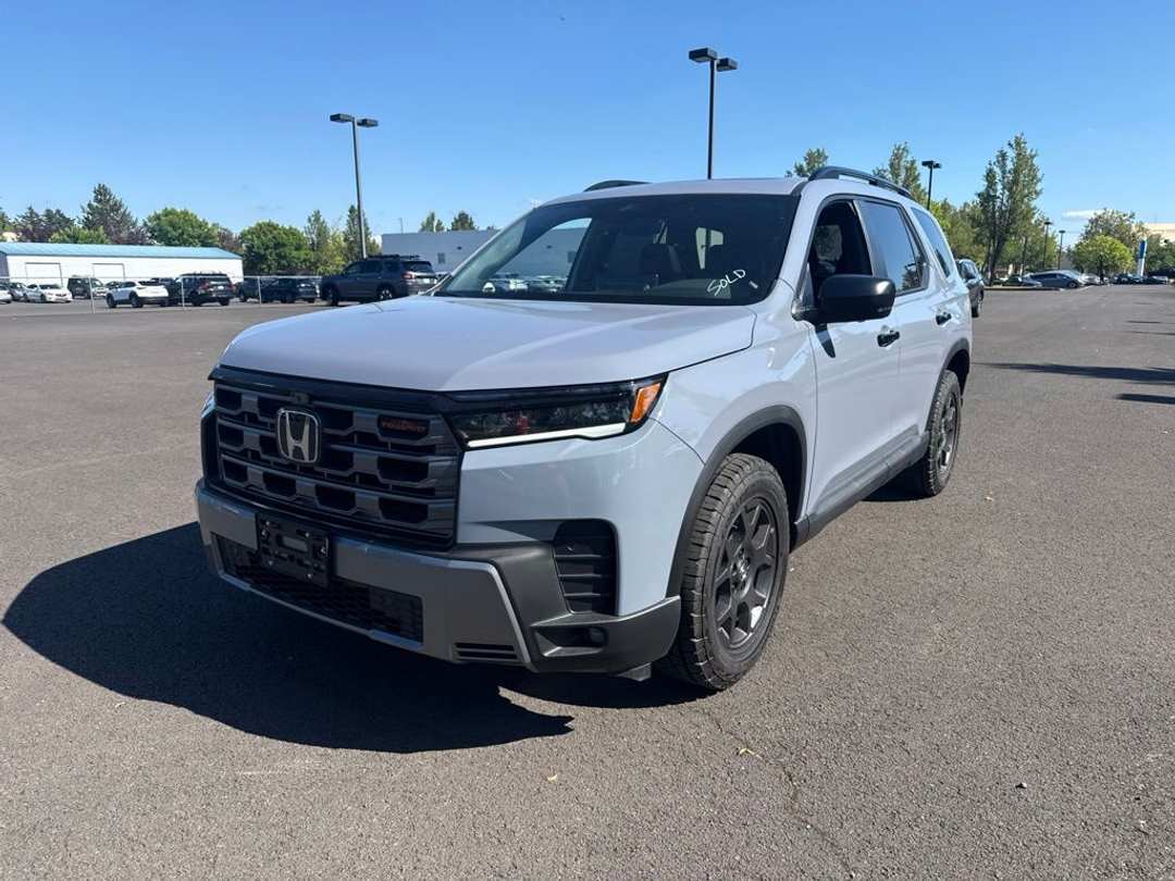 2026 Honda Pilot TrailSport - Image 3
