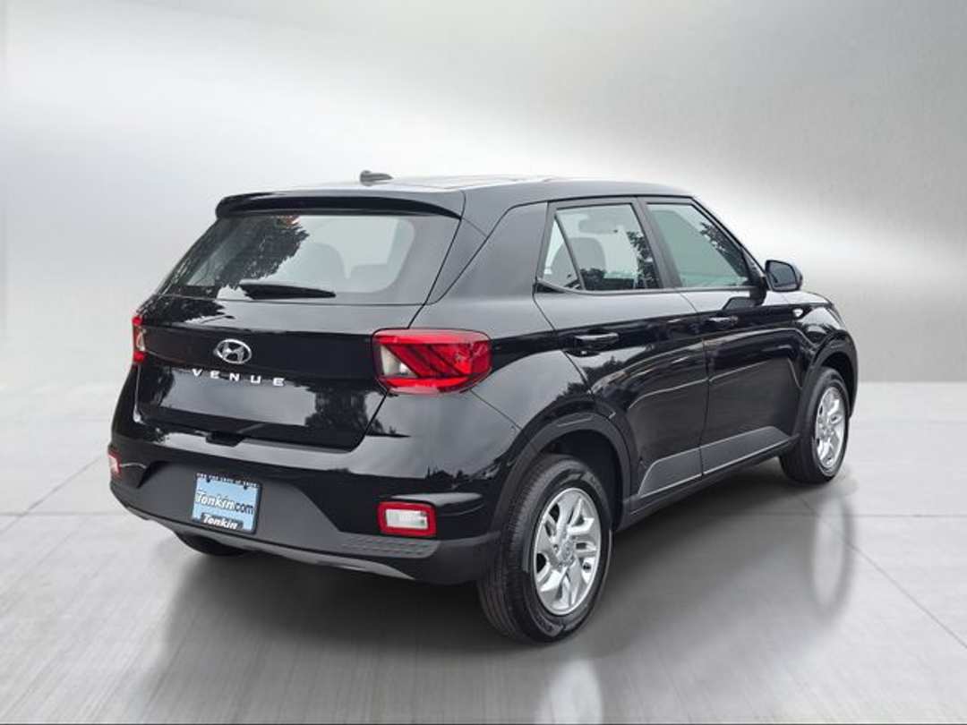 2026 Hyundai Venue SE - Image 3
