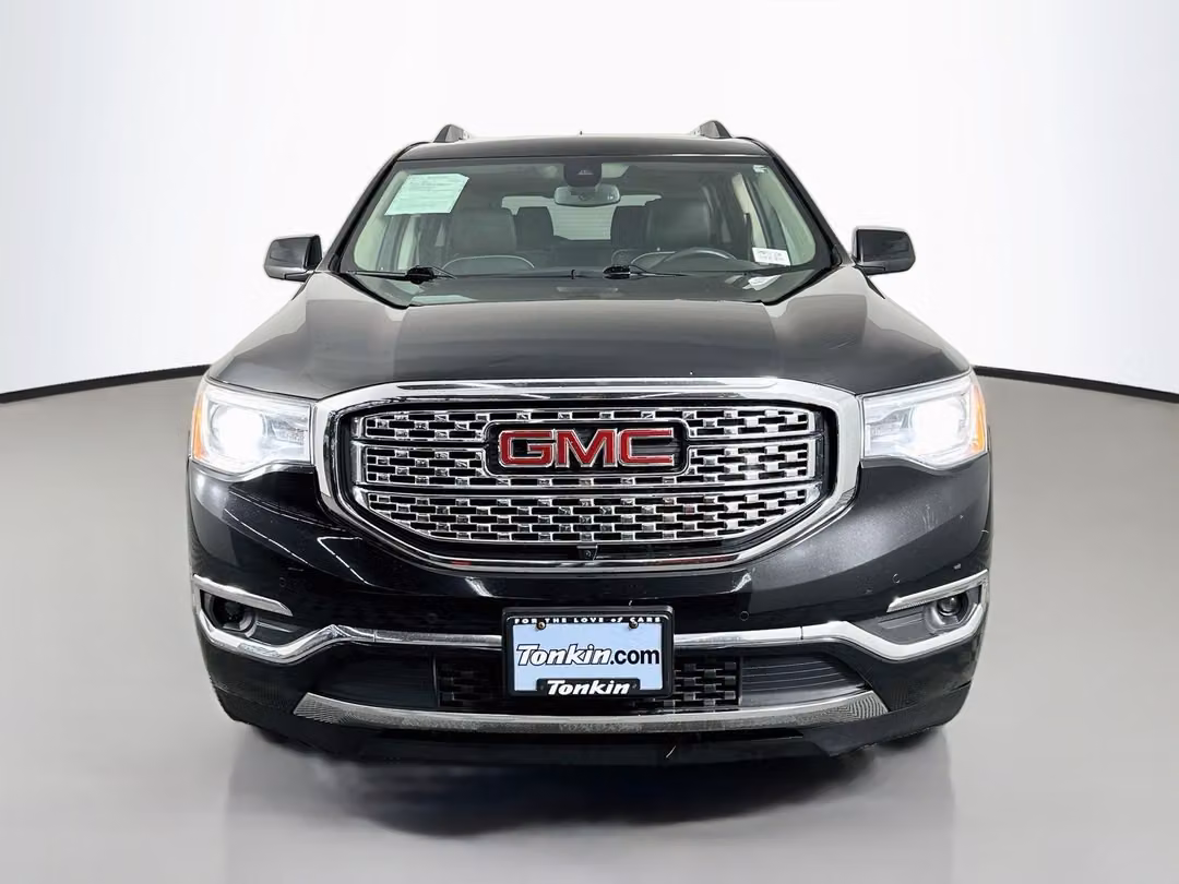 2017 GMC Acadia Denali - Image 2