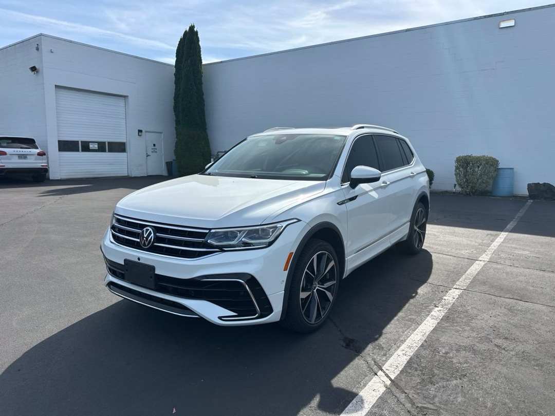 2022 Volkswagen Tiguan 2.0T SEL RLine - Image 3