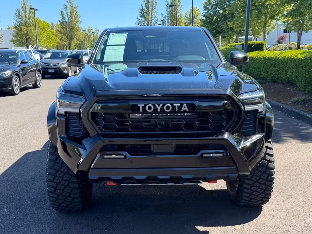 2026 Toyota Tacoma Hybrid TRD Pro - Image 3