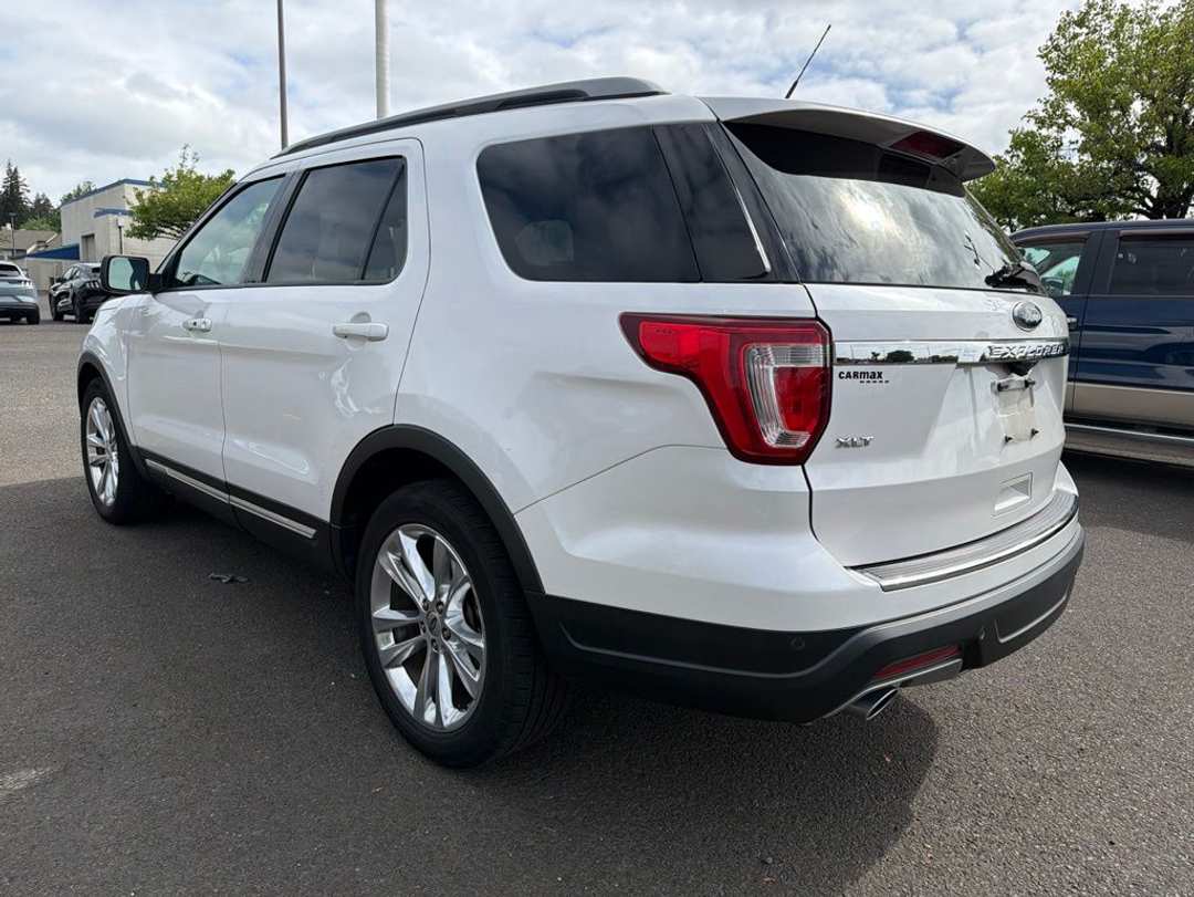 2018 Ford Explorer XLT - Image 3