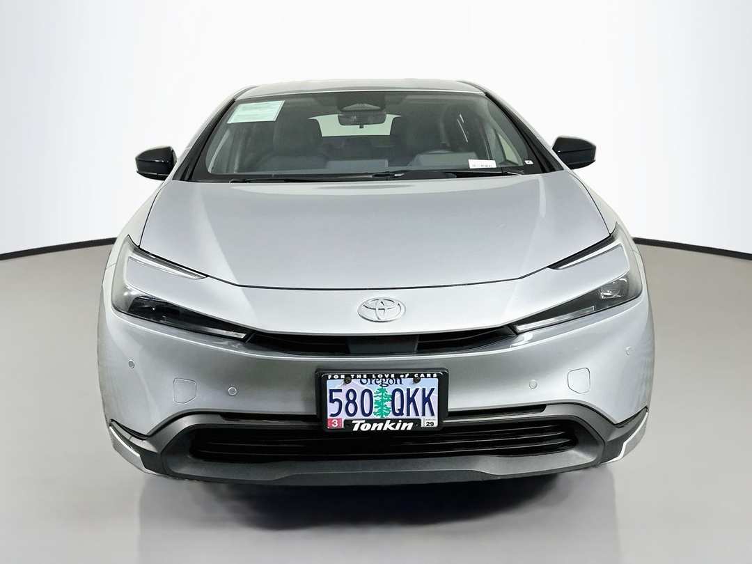 2025 Toyota Prius LE - Image 2