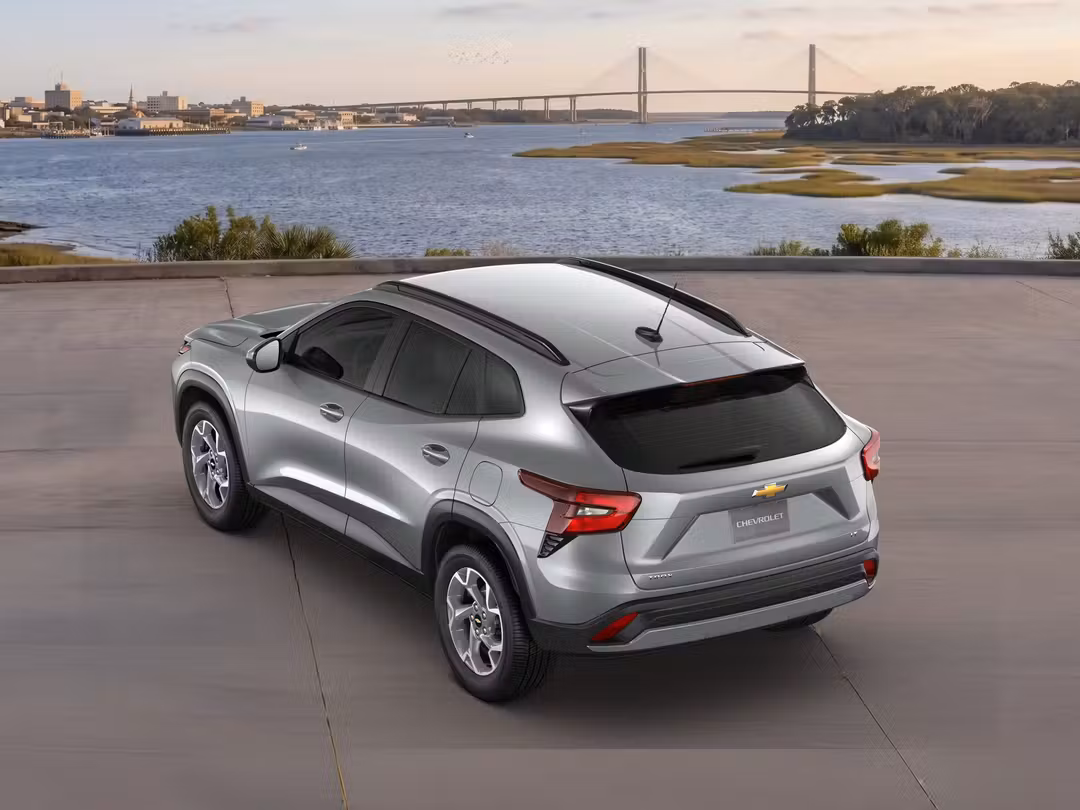 2026 Chevrolet Trax LT - Image 2