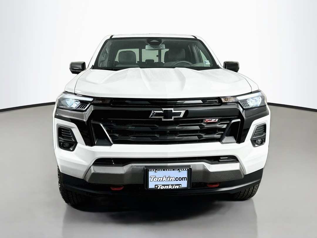 2026 Chevrolet Colorado Z71 - Image 2