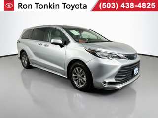 2021 Toyota Sienna XLE