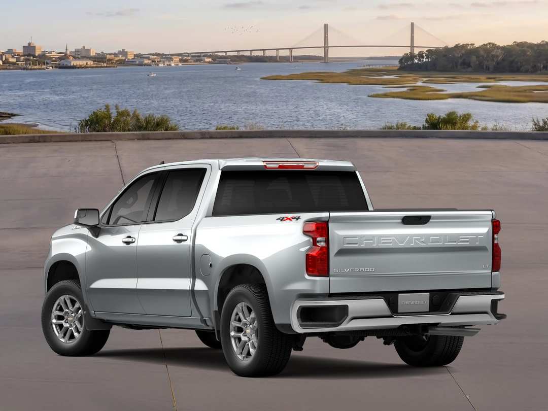 2026 Chevrolet Silverado 1500 LT - Image 2