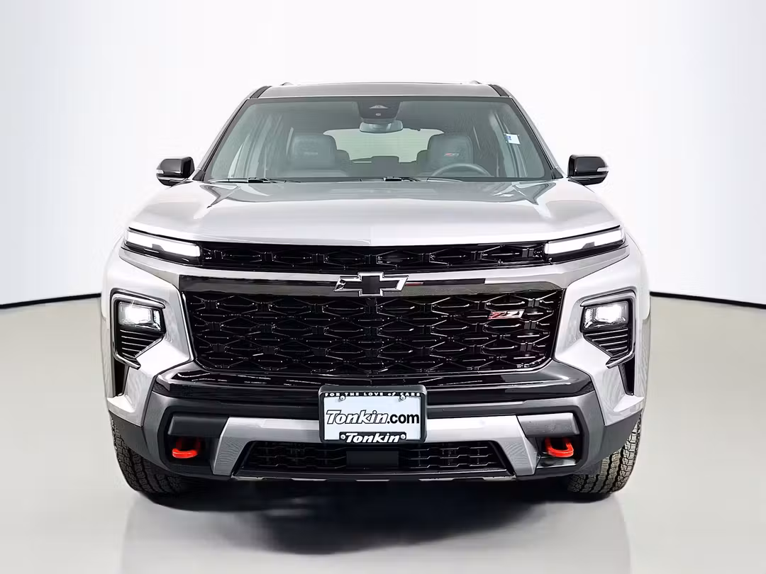 2026 Chevrolet Traverse Z71 - Image 2