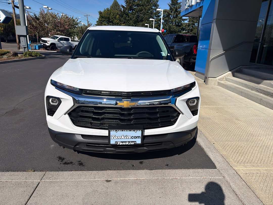 2026 Chevrolet Trailblazer LS - Image 3