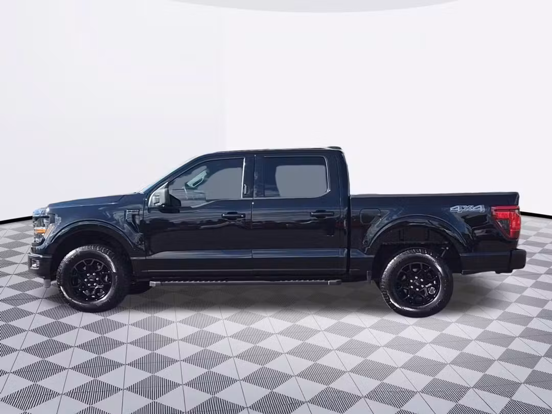 2024 Ford F-150 XLT - Image 3