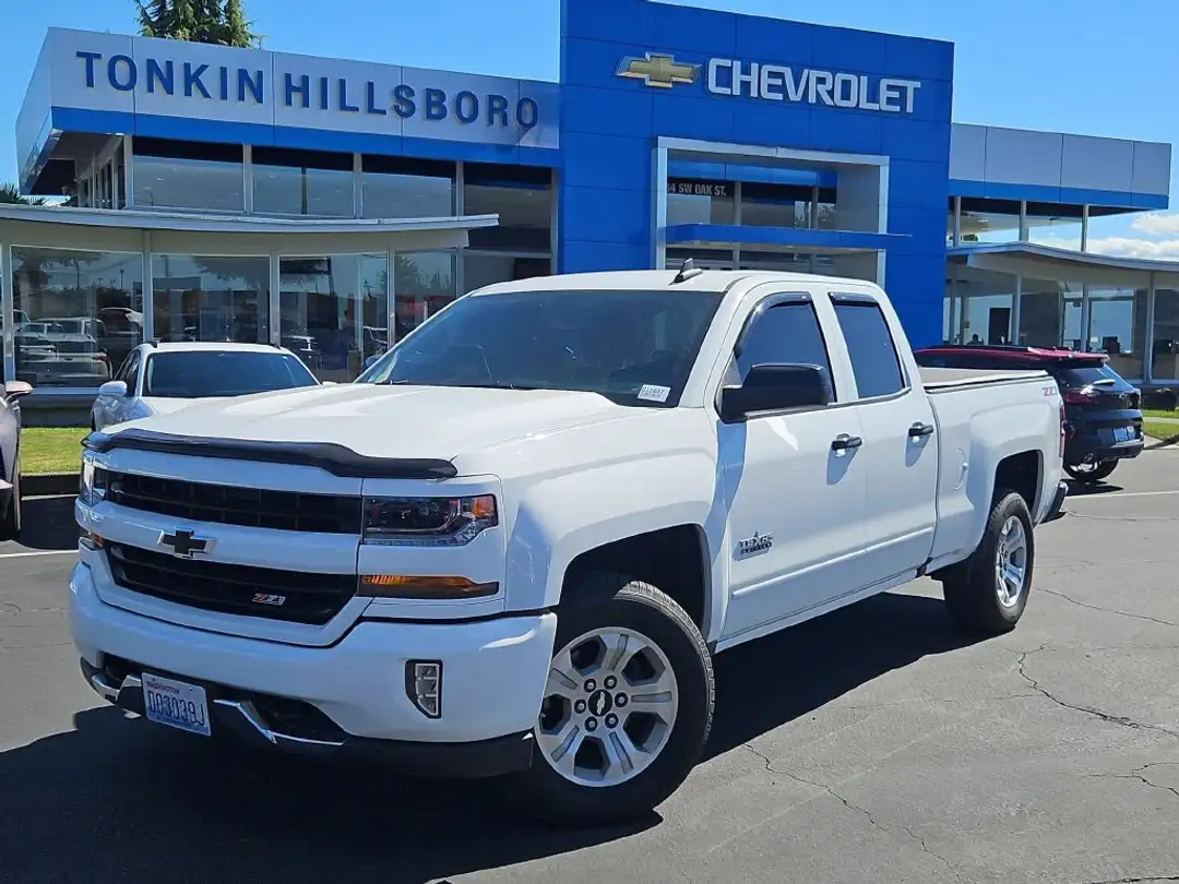 2018 Chevrolet Silverado 1500 LT - Image 2