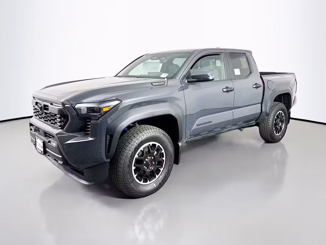 2025 Toyota Tacoma Hybrid TRD Off Road - Image 3