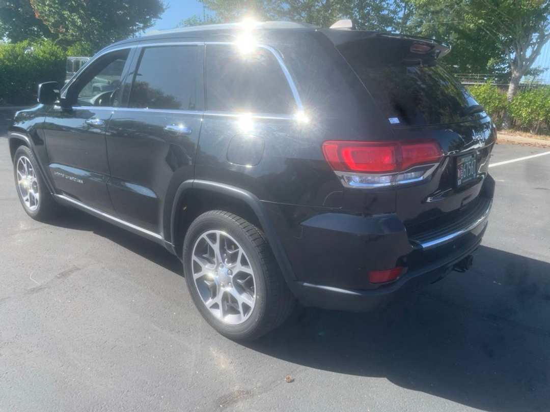 2020 Jeep Grand Cherokee Limited - Image 2