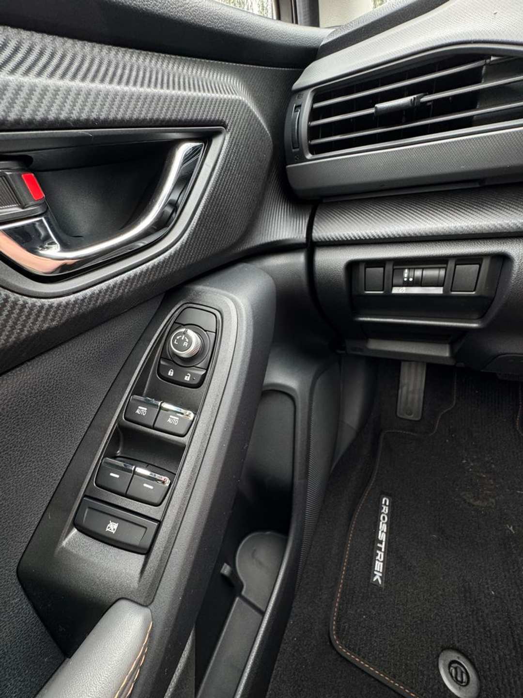 2026 Subaru Crosstrek Limited - Photo 13