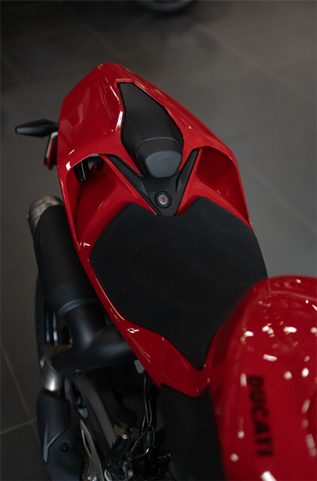2026 Ducati Panigale V2S - Image 2