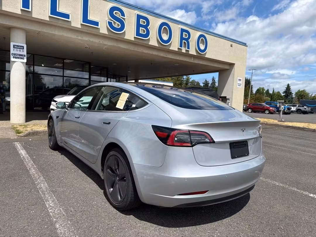2018 Tesla Model 3 Long Range - Image 3