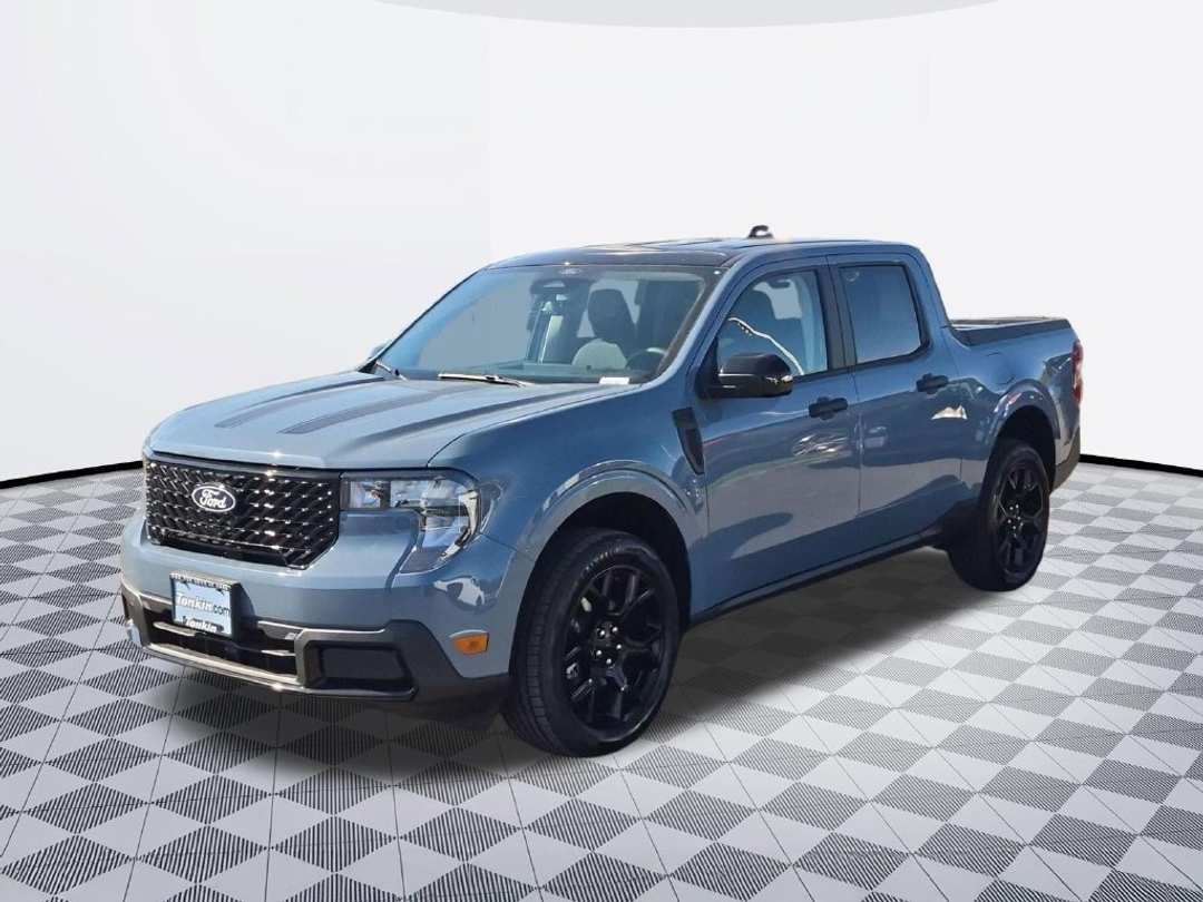 2026 Ford Maverick XLT - Image 2