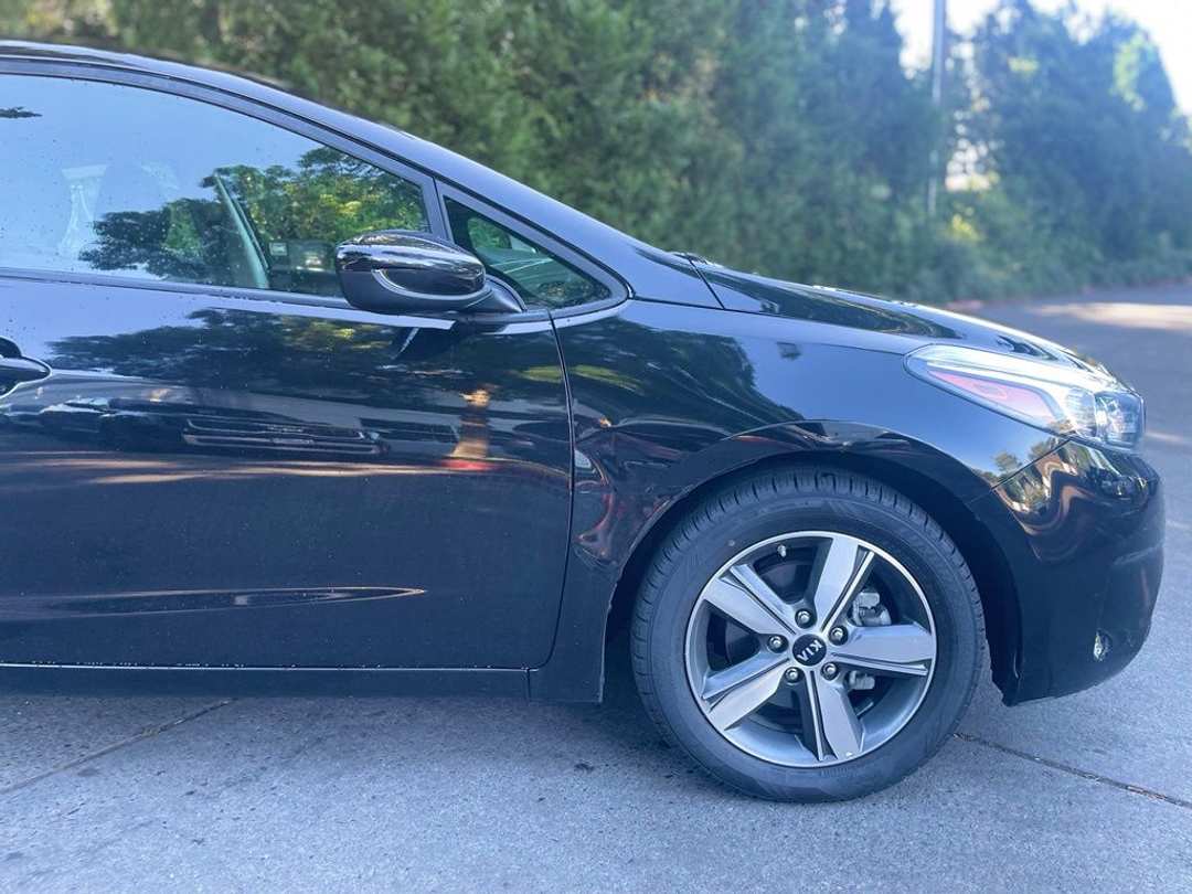 2018 Kia Forte S - Image 2