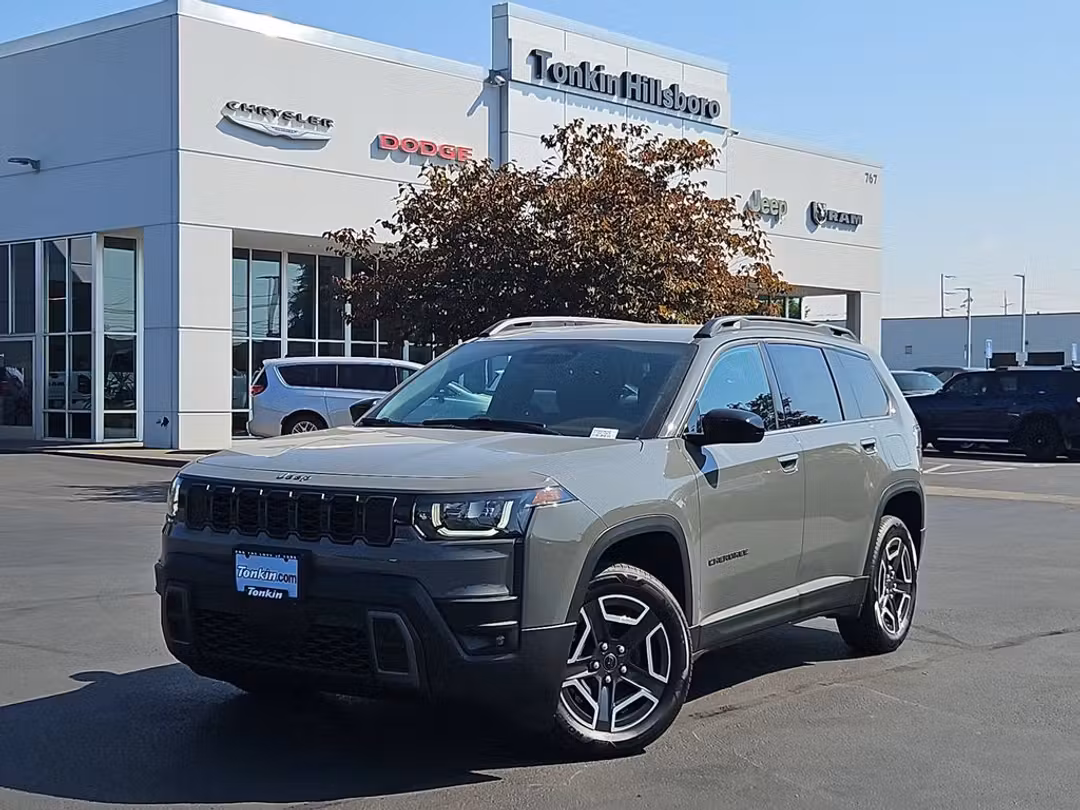 2026 Jeep Cherokee Laredo - Image 2