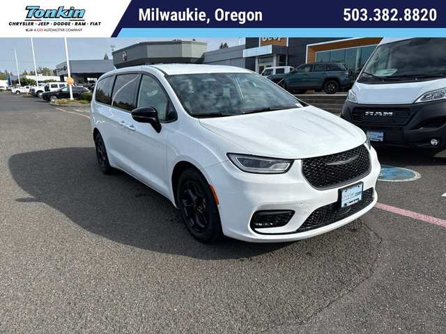 2024 Chrysler Pacifica Hybrid Select S Appearance