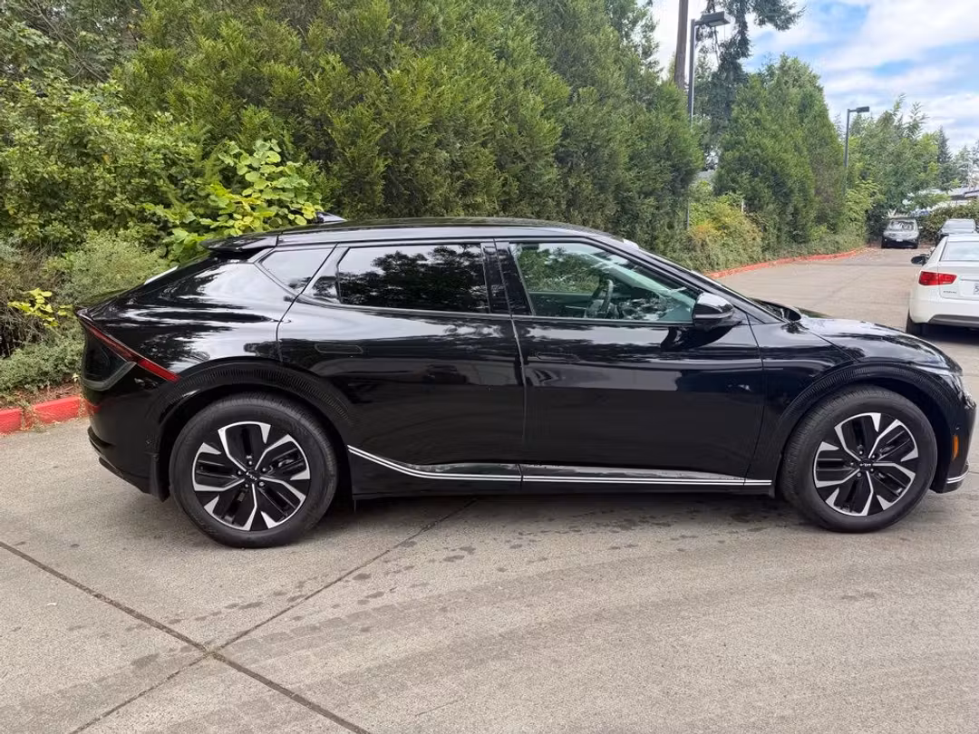 2024 Kia Ev6 Wind - Image 2
