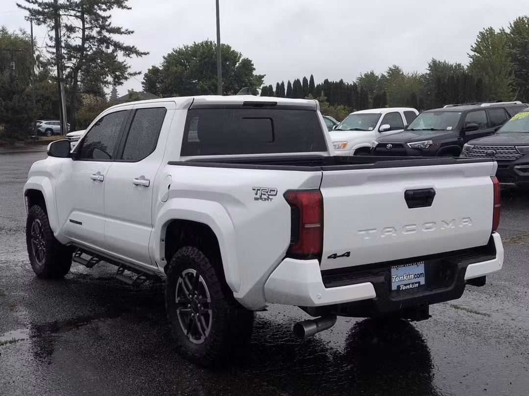 2024 Toyota Tacoma TRD Sport - Image 3