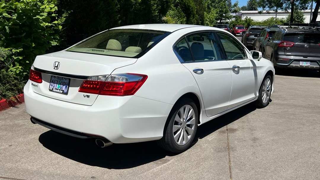 2014 Honda Accord EXL - Image 3