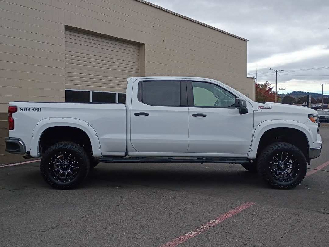 2023 Chevrolet Silverado 1500 WT - Image 3