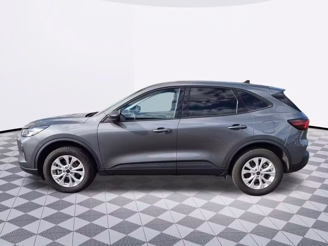 2025 Ford Escape Active - Image 3