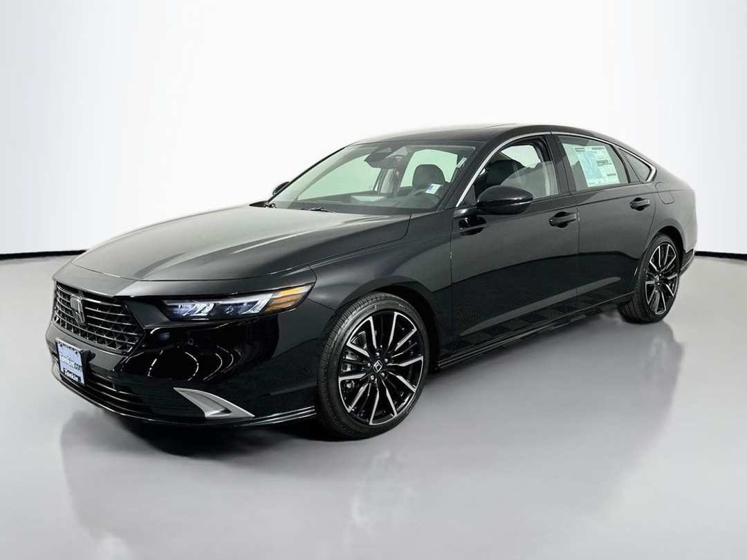 2026 Honda Accord Hybrid Touring - Image 3